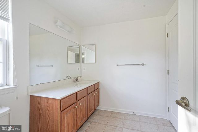 16 MAGNOLIA LN, Sewell, NJ 08080