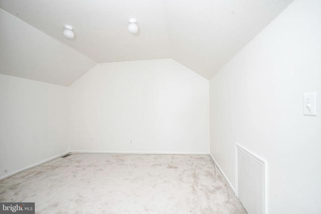 16 MAGNOLIA LN, Sewell, NJ 08080