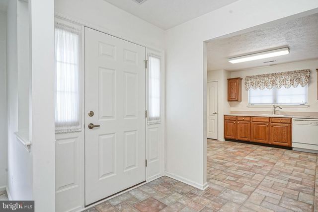 16 MAGNOLIA LN, Sewell, NJ 08080