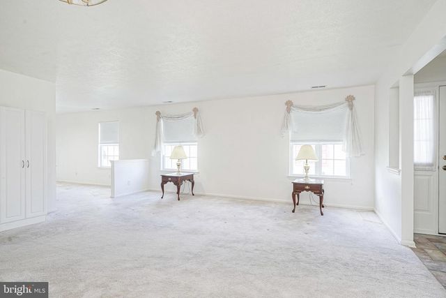 16 MAGNOLIA LN, Sewell, NJ 08080