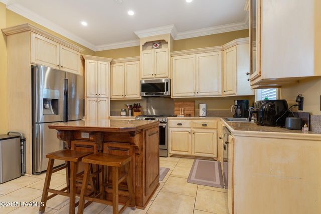 210 Beringer Drive, Duson, LA 70529