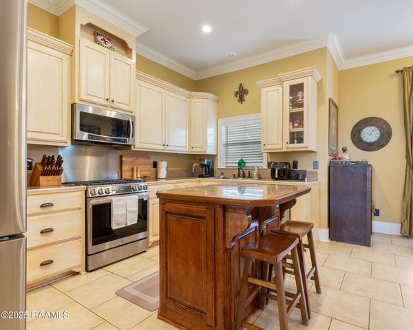 210 Beringer Drive, Duson, LA 70529