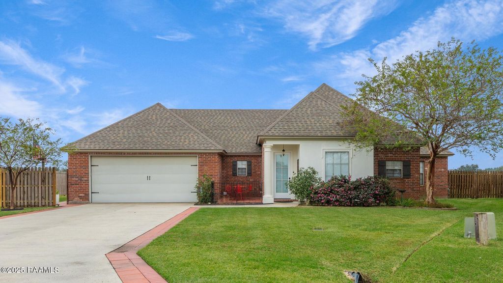 210 Beringer Drive, Duson, LA 70529