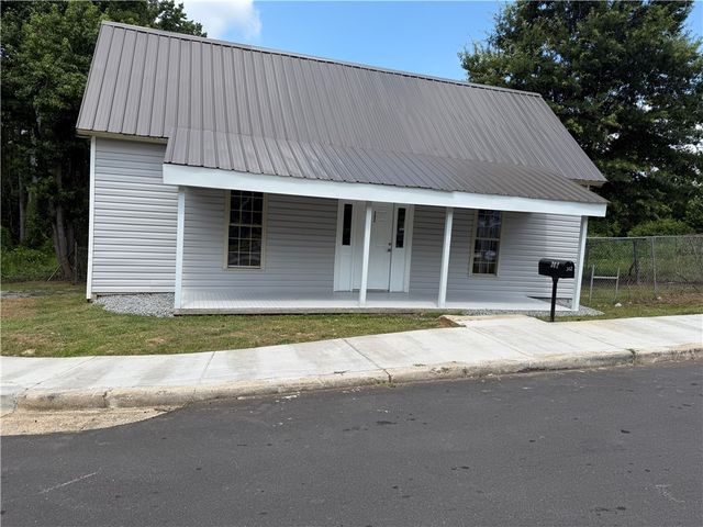 302 Sirrine Street, Honea Path, SC 29654