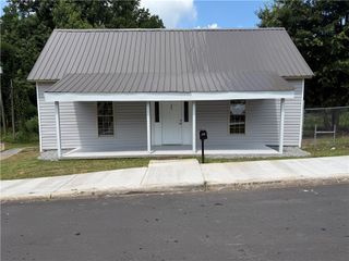 302 Sirrine Street, Honea Path, SC 29654