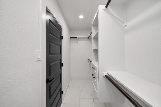 213 W 8th Street, Deer Park, TX 77536