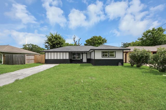 213 W 8th Street, Deer Park, TX 77536