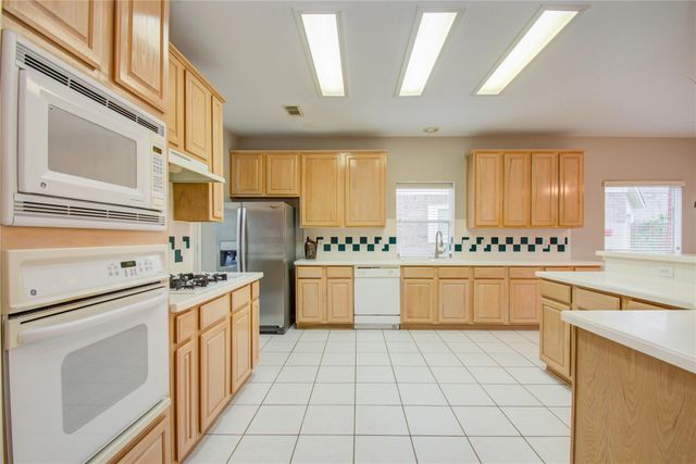 411 Green Stone Court, Houston, TX 77094