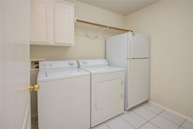 411 Green Stone Court, Houston, TX 77094