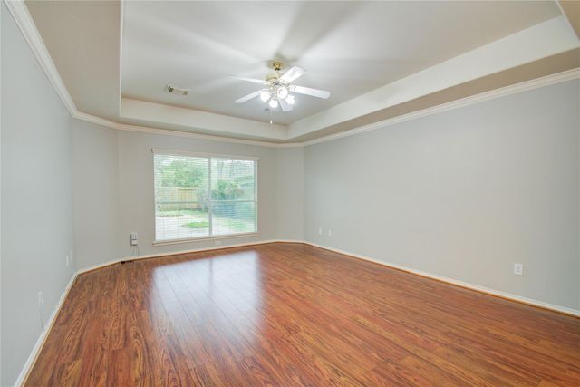 411 Green Stone Court, Houston, TX 77094