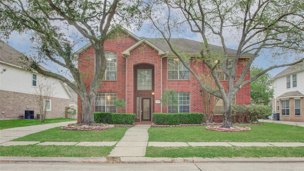 411 Green Stone Court, Houston, TX 77094