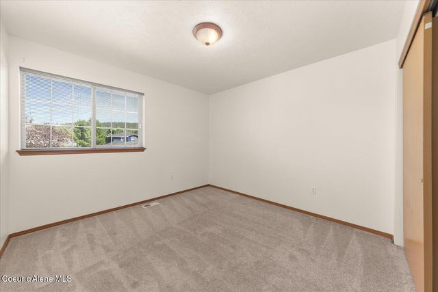 1215 N Stevenson Rd, Liberty Lake, WA 99019