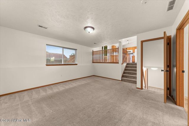 1215 N Stevenson Rd, Liberty Lake, WA 99019