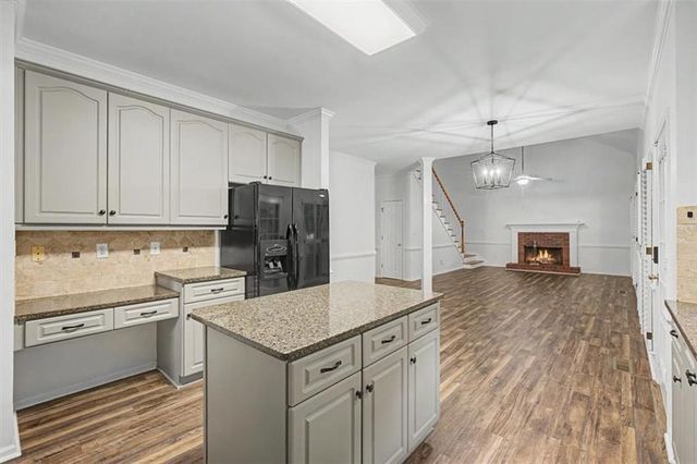 506 Broadstone Lane NW, Acworth, GA 30101