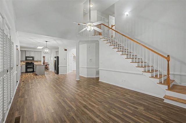 506 Broadstone Lane NW, Acworth, GA 30101
