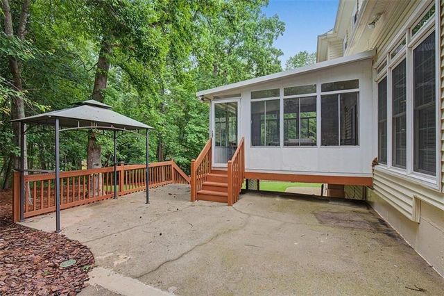 506 Broadstone Lane NW, Acworth, GA 30101