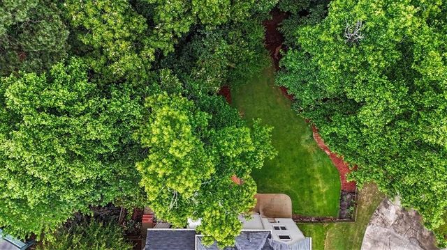 506 Broadstone Lane NW, Acworth, GA 30101