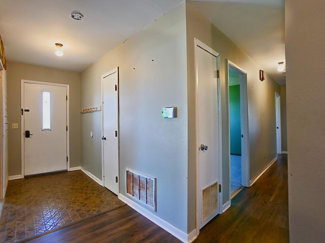 67601 E 94 Road, Wyandotte, OK 74370