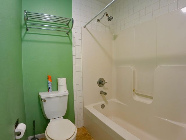 67601 E 94 Road, Wyandotte, OK 74370