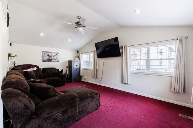 11220 South Lake Road, Pavilion, NY 14525