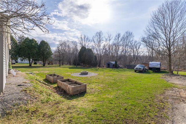 11220 South Lake Road, Pavilion, NY 14525