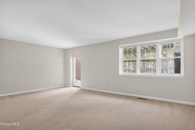 3 Beach Court, Saratoga Springs, Outside, NY 12866