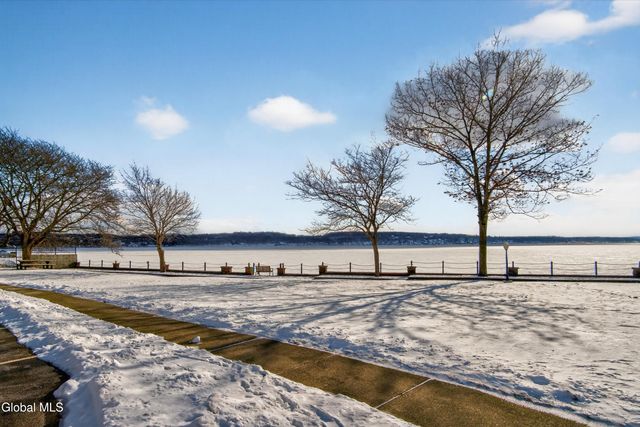 3 Beach Court, Saratoga Springs, Outside, NY 12866