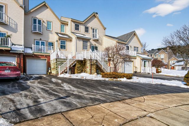 3 Beach Court, Saratoga Springs, Outside, NY 12866