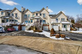 3 Beach Court, Saratoga Springs, Outside, NY 12866