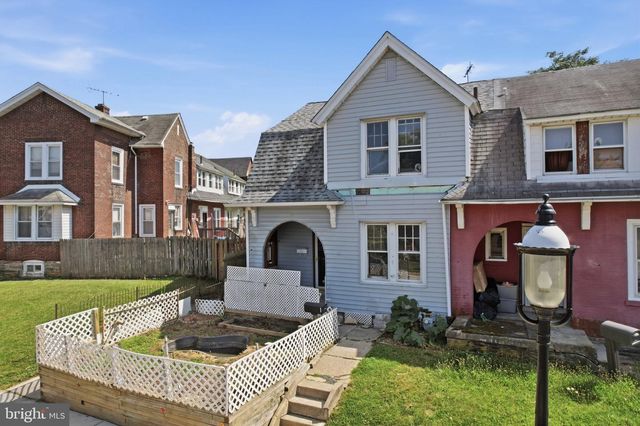 1 SPRUCE ST, Marcus Hook, PA 19061