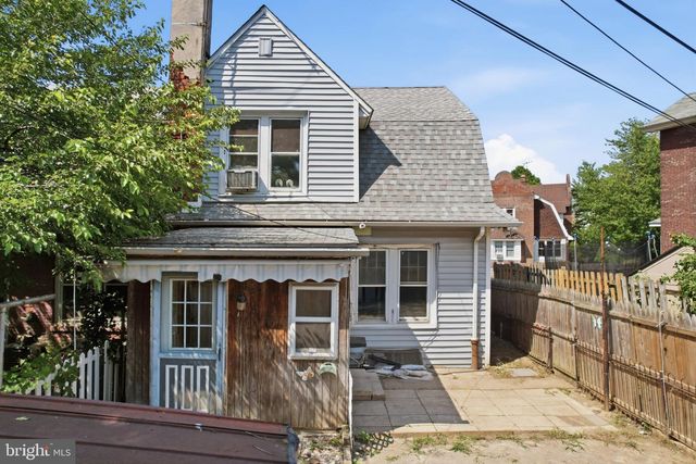 1 SPRUCE ST, Marcus Hook, PA 19061