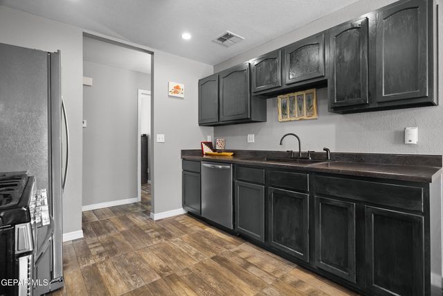 693 DESERT SAGE Drive, Horizon City, TX 79928
