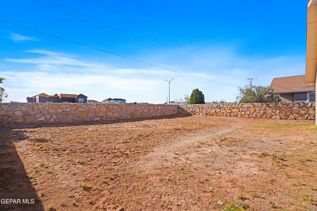 693 DESERT SAGE Drive, Horizon City, TX 79928