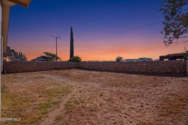 693 DESERT SAGE Drive, Horizon City, TX 79928