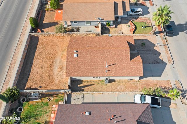 693 DESERT SAGE Drive, Horizon City, TX 79928