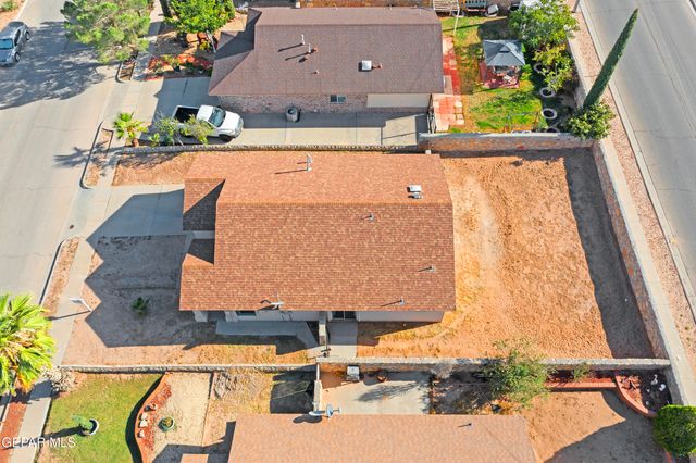 693 DESERT SAGE Drive, Horizon City, TX 79928