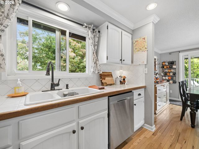 21367 Sw MAKAH Ct, Tualatin, OR 97062