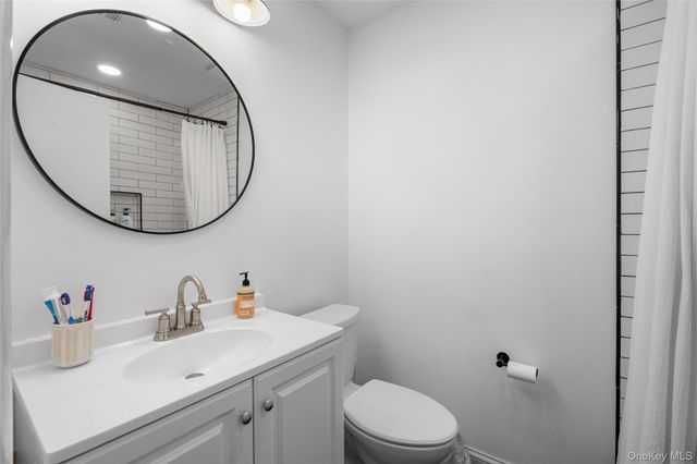 271 Lake Pointe Circle 271, Middle Island, NY 11953