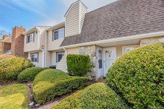271 Lake Pointe Circle 271, Middle Island, NY 11953