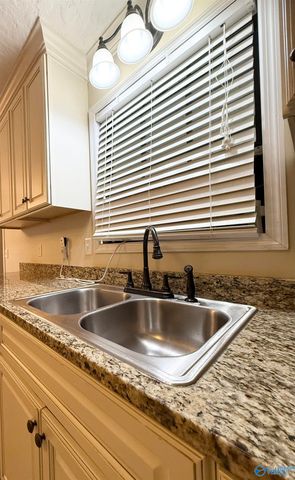 3915 Oak Breeze Road, Southside, AL 35907