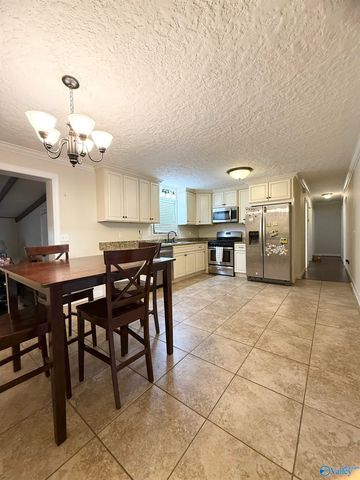 3915 Oak Breeze Road, Southside, AL 35907