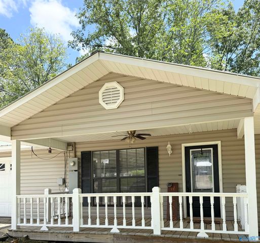 3915 Oak Breeze Road, Southside, AL 35907