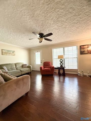 3915 Oak Breeze Road, Southside, AL 35907