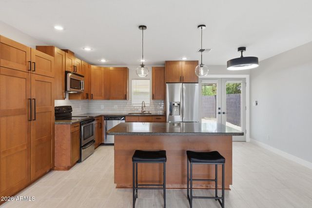 4922 W TOWNLEY Avenue, Glendale, AZ 85302