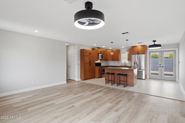 4922 W TOWNLEY Avenue, Glendale, AZ 85302