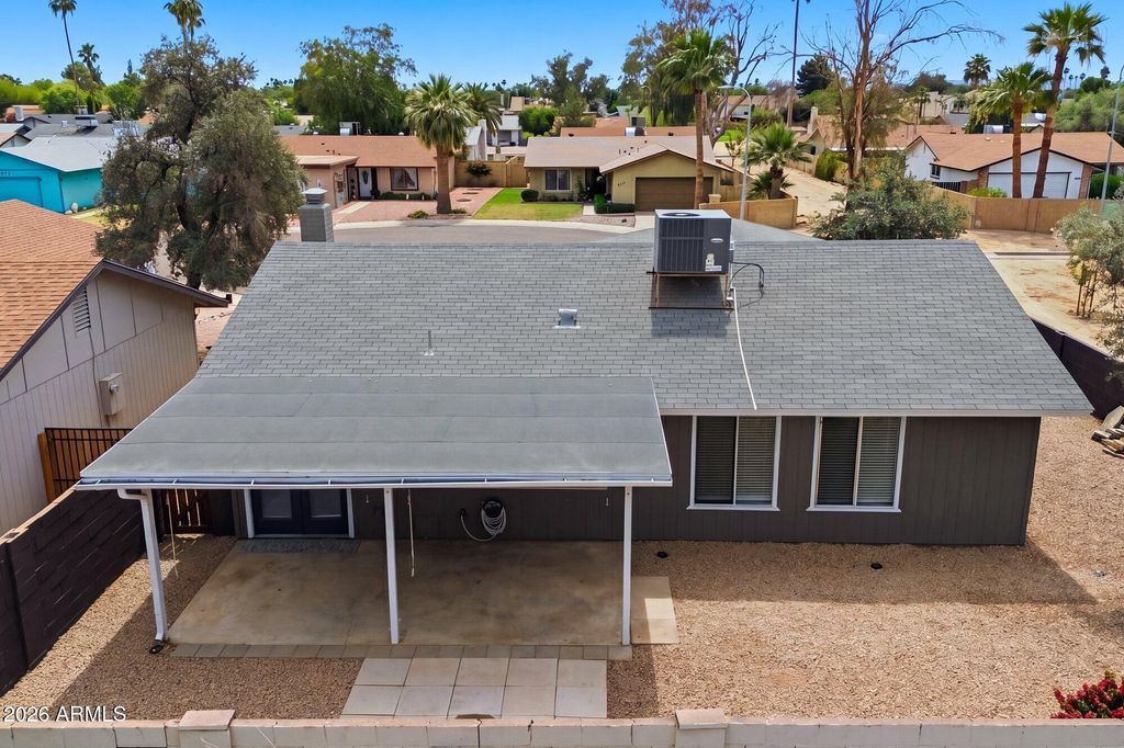 Image 28 of property listing at 4922 W TOWNLEY Avenue, Glendale, AZ 85302