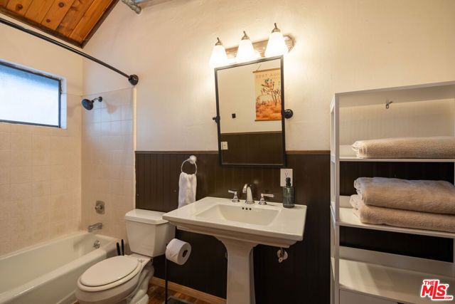 26645 Lake Forest Drive, Twin Peaks, CA 92391