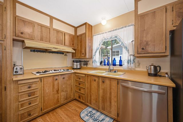 18607 Dunvegan Dr, Applegate, CA 95703