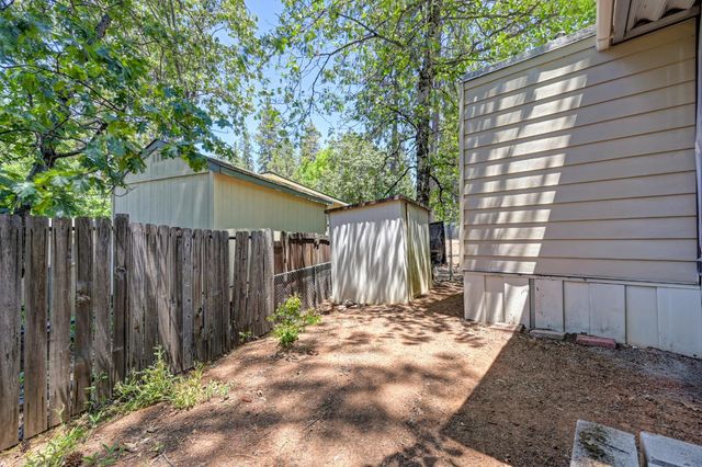 18607 Dunvegan Dr, Applegate, CA 95703