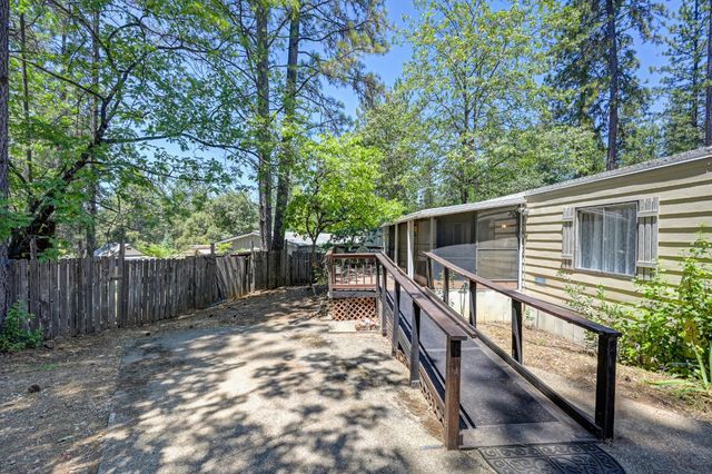 18607 Dunvegan Dr, Applegate, CA 95703